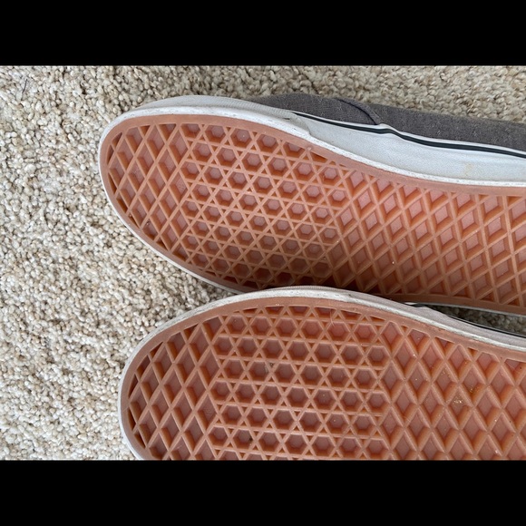 Vans - Picture 2 of 3